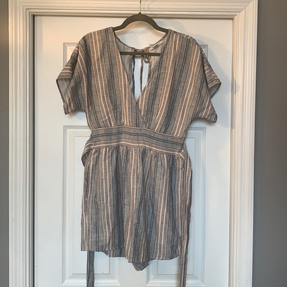 American Eagle Romper